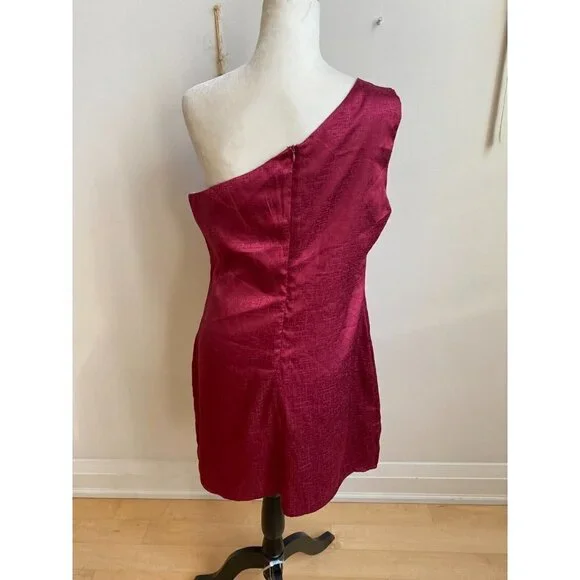 LULUS BNWT Women Sz Xlarge "Lisette" One Shoulder Satin Burgundy Dress - Picture 4 of 7